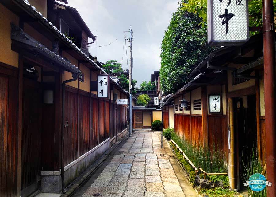 Backstreets of Gion, a few moments' walk from Hana Hotel, Kyoto