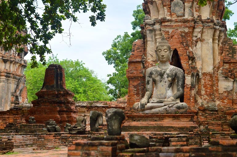 Being respectful towards religious relics is essential in Thai etiquette
