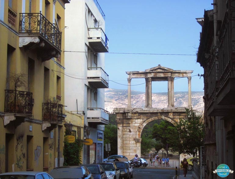Hadrian's Arch, Plaka