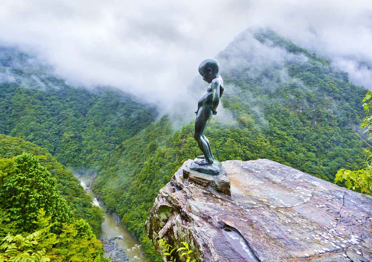 Visit the Statue of a Peeing Boy if you have time on your Iya Valley day trip
