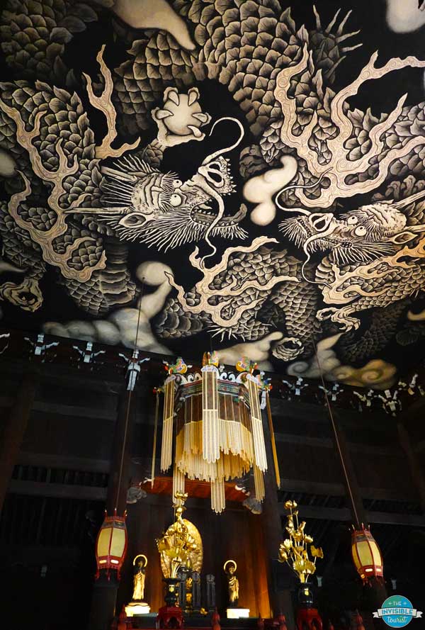 Painted dragon ceiling at Kennin-ji Temple, beside Rinn Gion Kennnji Villa