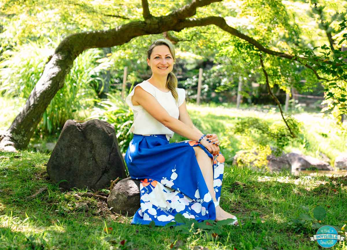 About Alyse, The Invisible Tourist